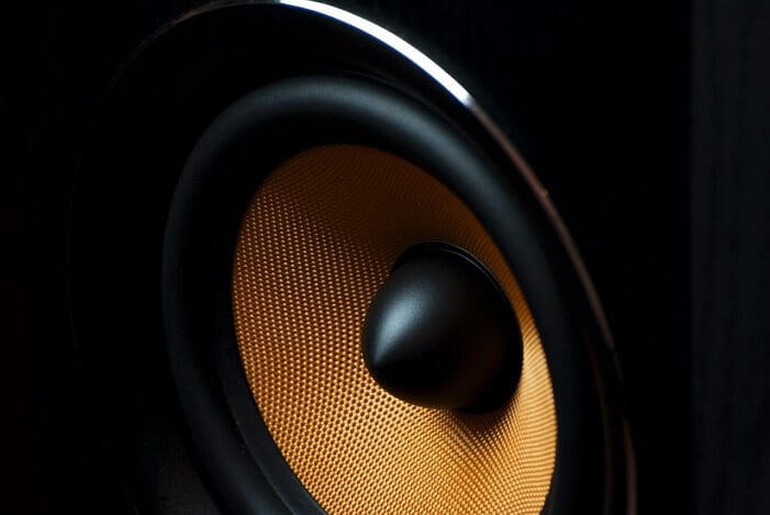Gouverneur Arashigaoka Pilfer 5 Tips to Stop Hum/Buzz Noise from Computer Speakers - Sefsed.com