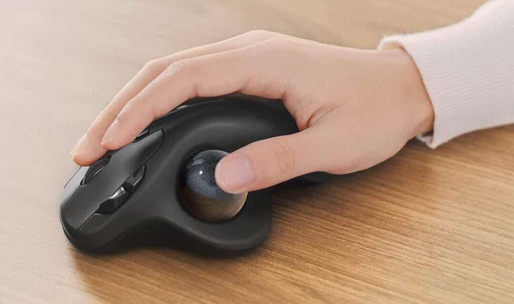 11 Best Ergonomic Mouse for Gaming To Reduce Wrist Pain