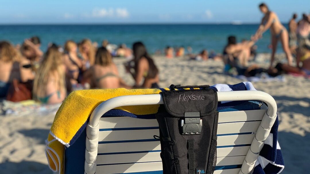 10 Essential Beach Gadgets to Bring on Your Vacation