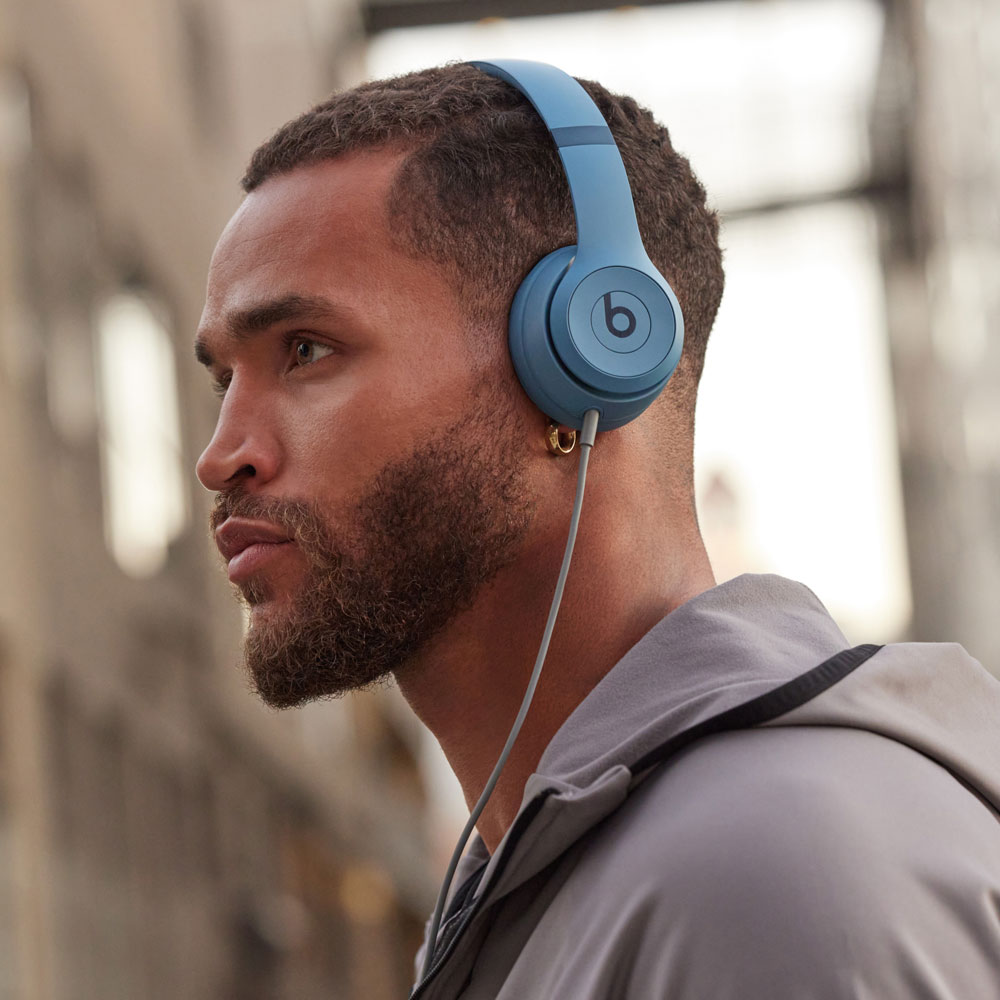 Beats Solo 4 Wireless Headphones – Unbeatable 50-Hour Battery Life