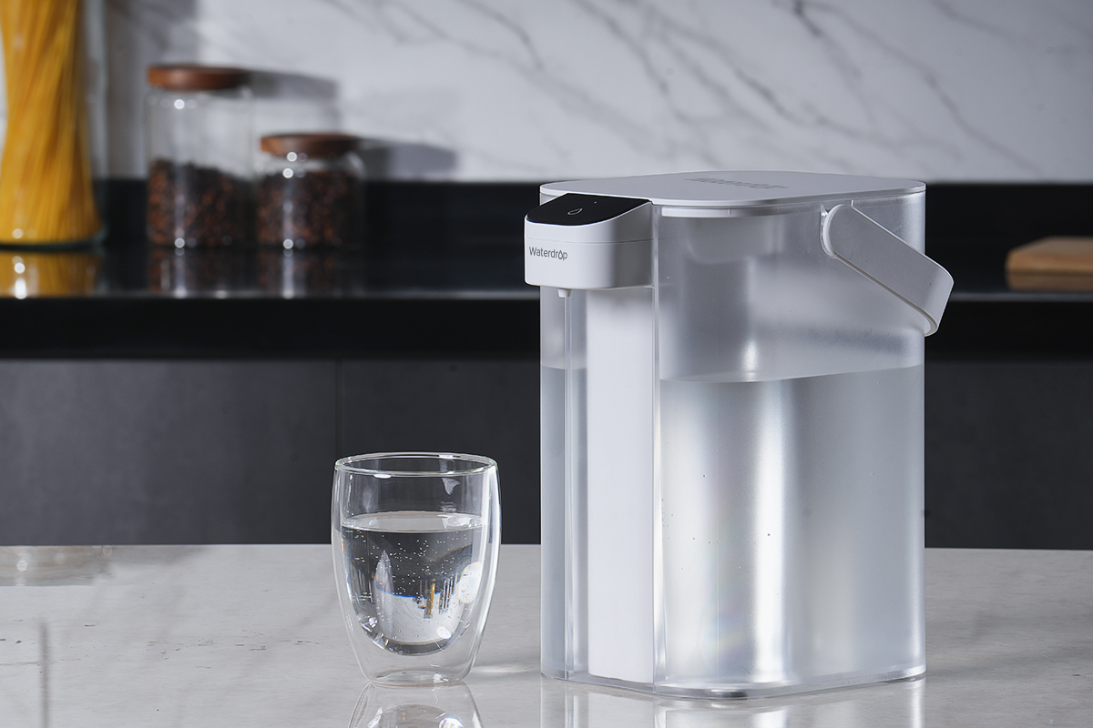 Waterdrop Electric Water Filter Pitcher